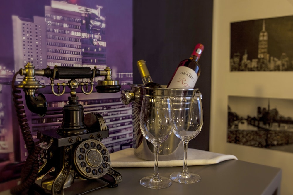 Ambra Boutique Hotel And Bistro 32/68
