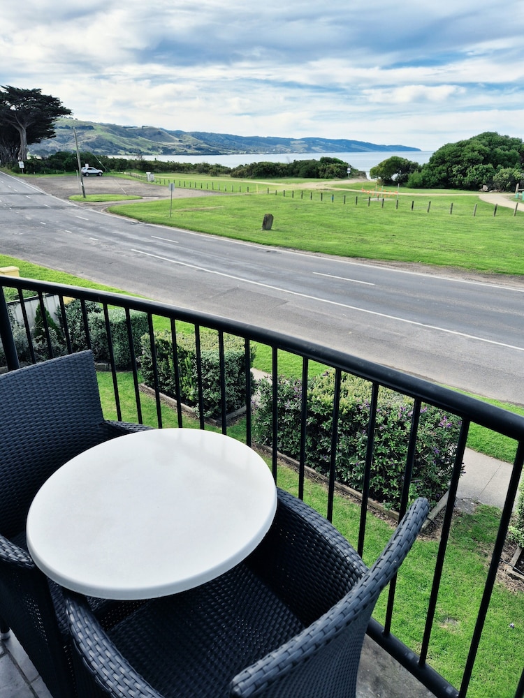 Apollo Bay Waterfront Motor Inn 59/80