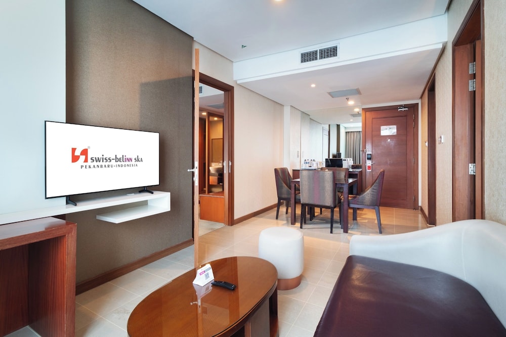 SWISS-BELINN SKA PEKANBARU 58/64