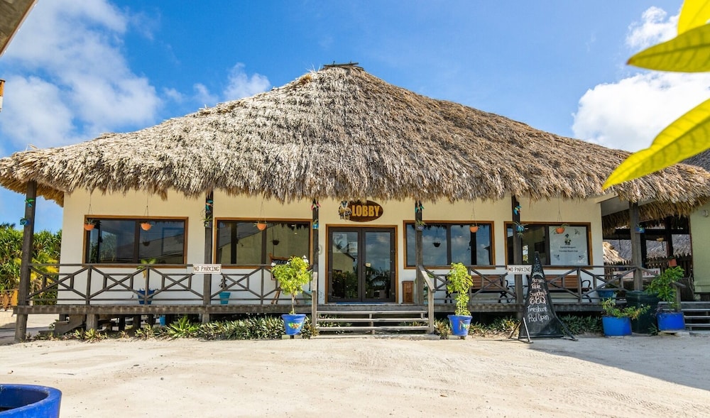 Captain Morgans Retreat 4/80