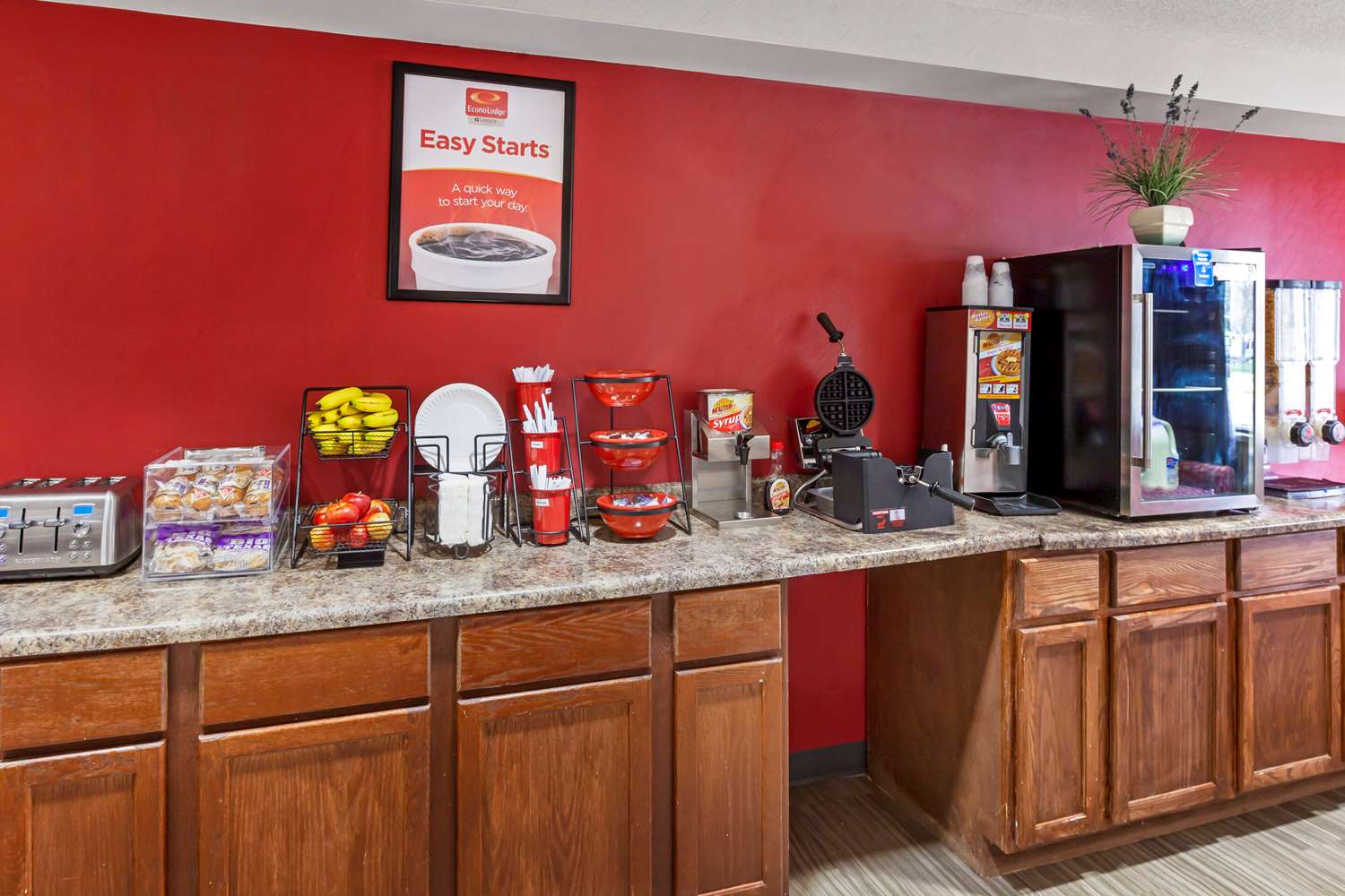 Econo Lodge Inn and Suites Oconto WI 5/30