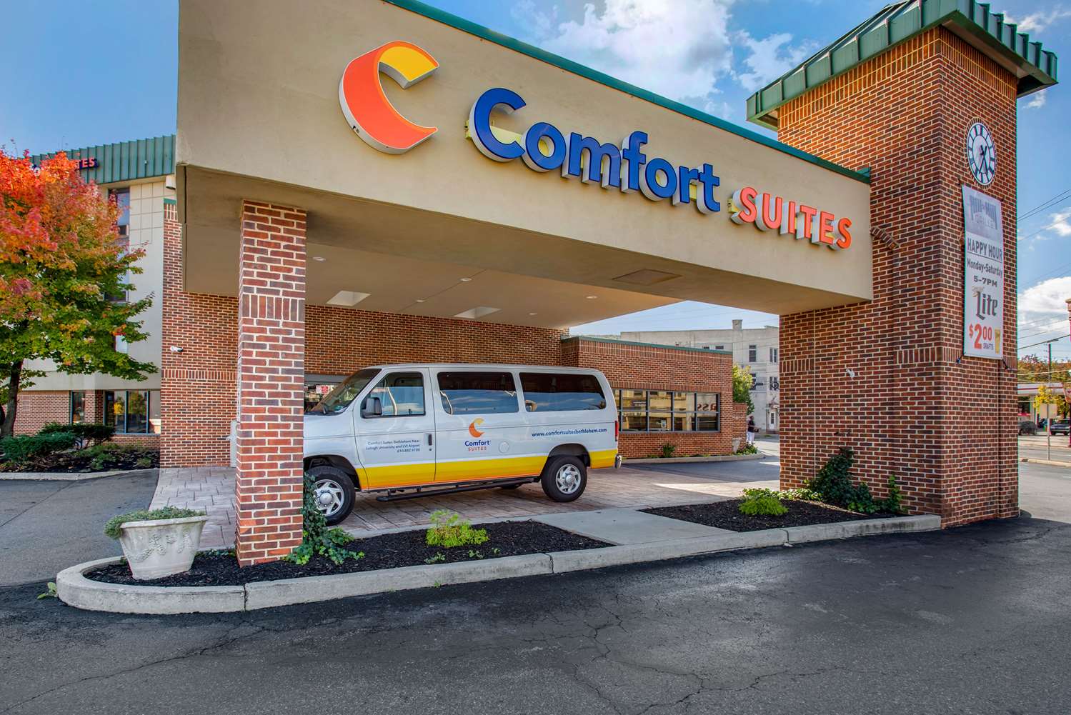 Comfort Suites Bethlehem Near Lehigh University and LVI Airport 34/37