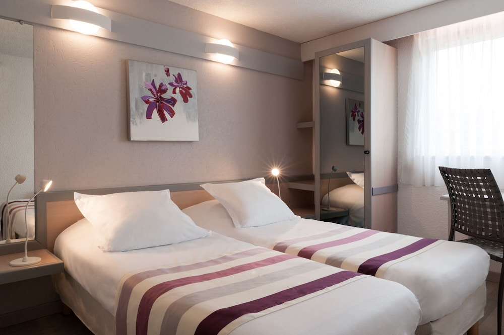 Superior, Twin Beds