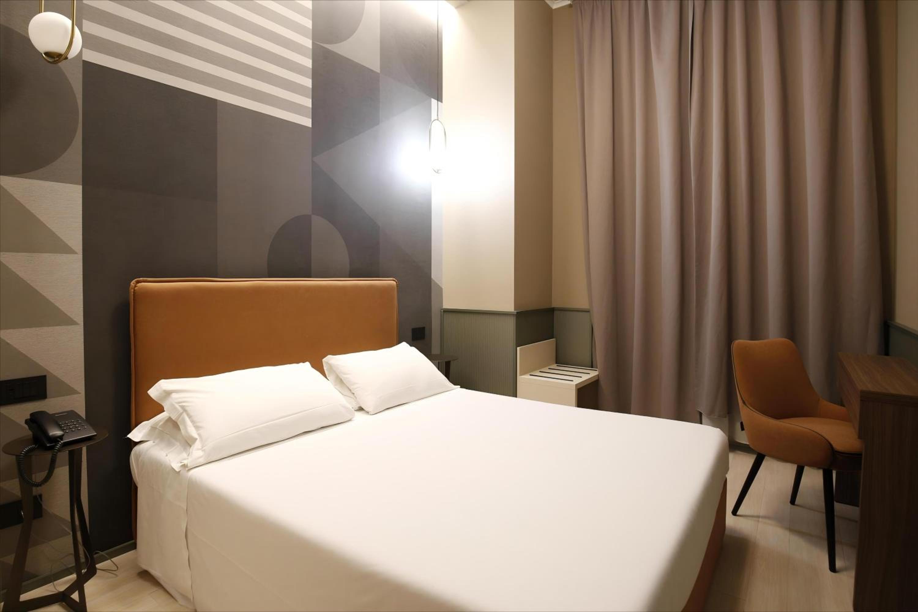 غرفة بسرير كوين، The B Place 3/10