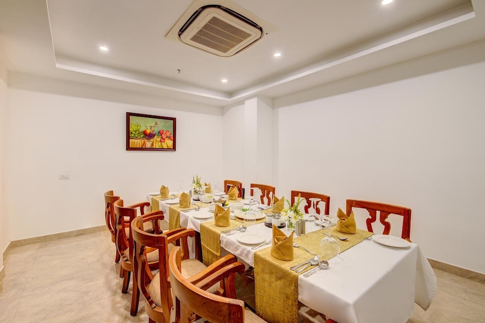 Sterling Guruvayur 38/41