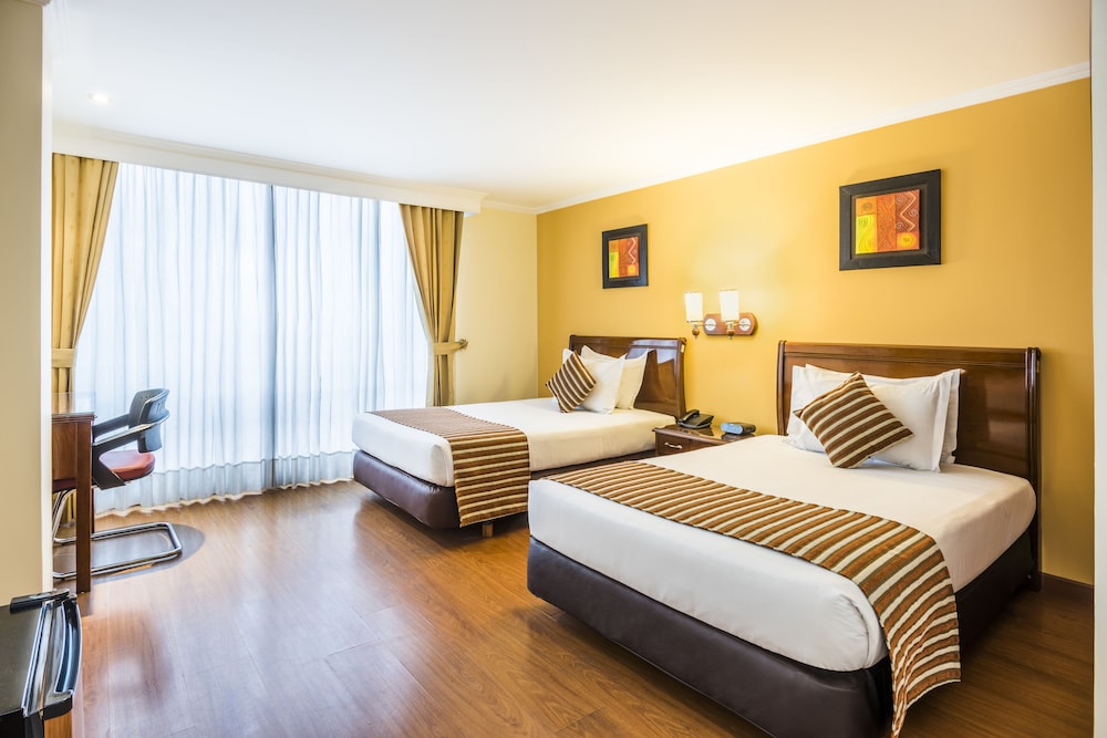 San Pablo Hotel 17/65