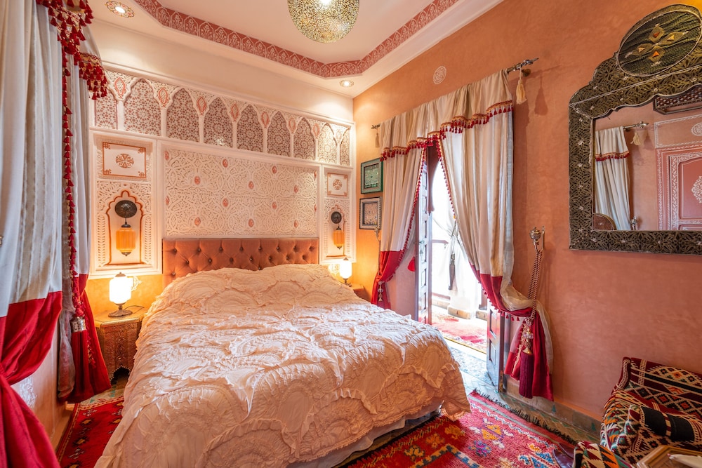 Riad Hikaya 11/50