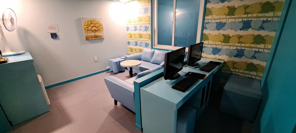 Show Motel Yangsan 4/50
