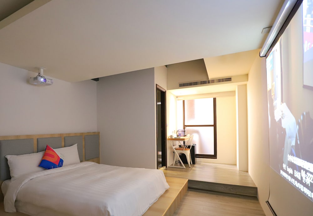 Dream 12 Hotel 29/71