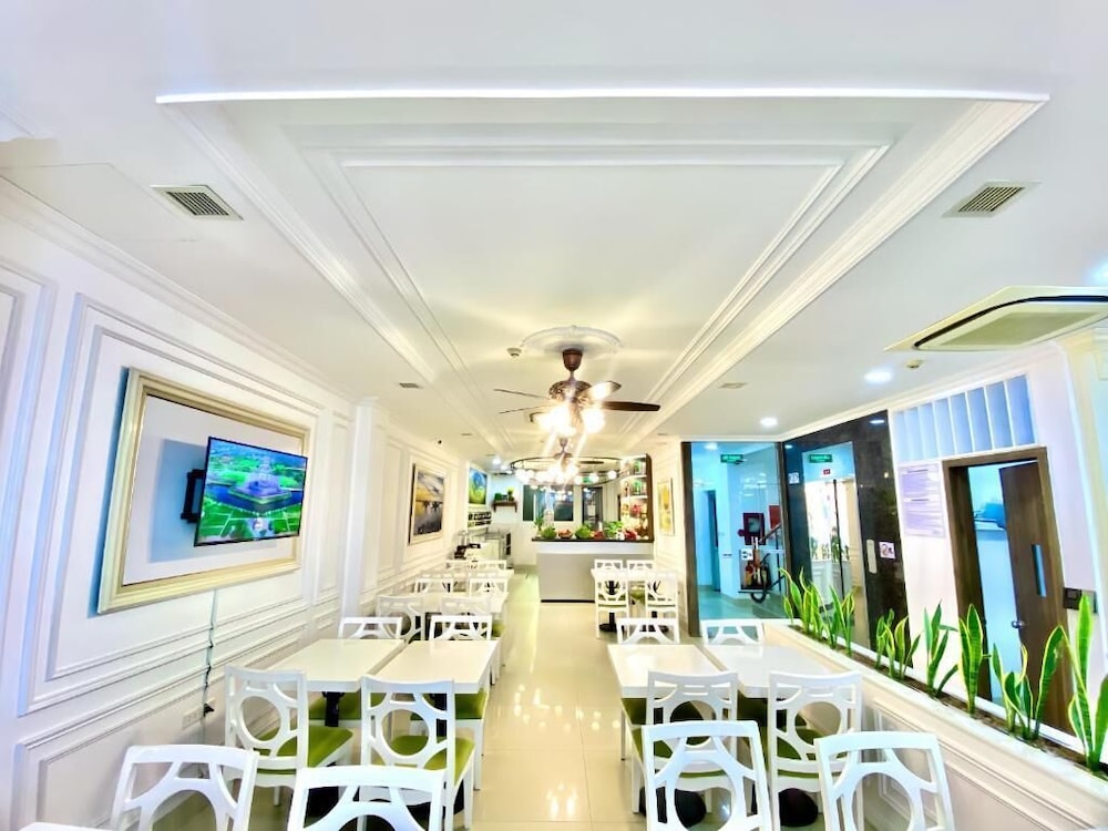 Hotel La Perle Hue 49/60