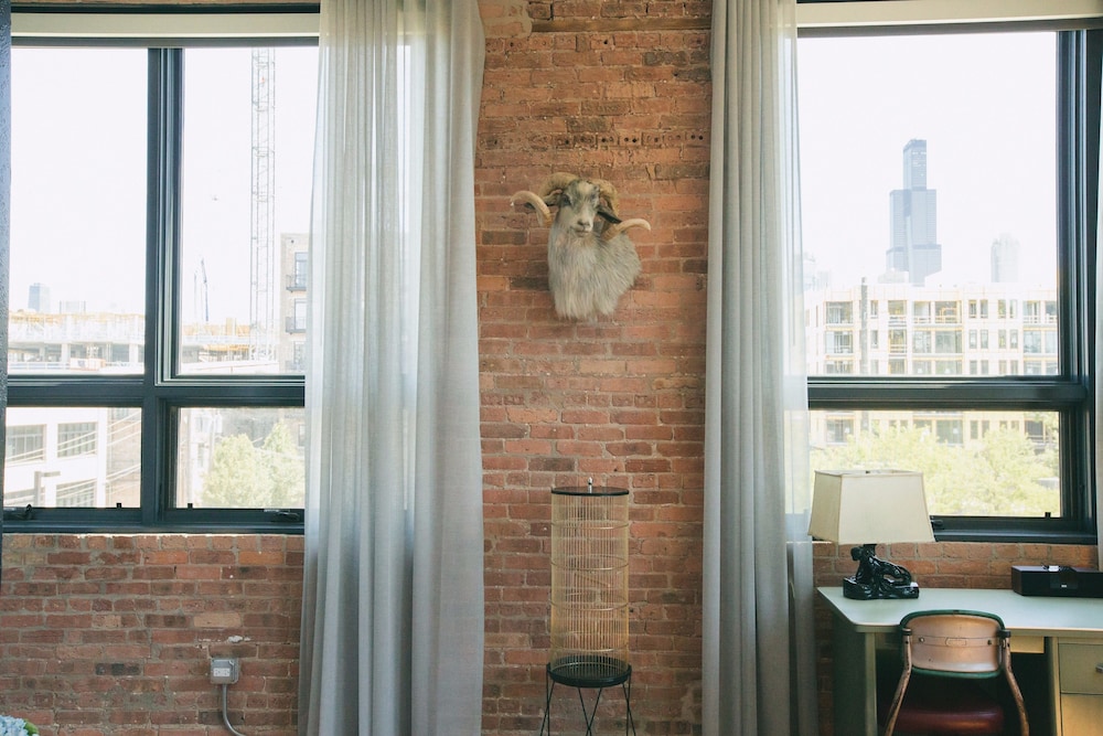 The Publishing House Bed and Breakfast 50/50
