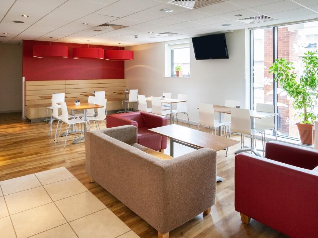 Travelodge High Wycombe Central 26/39