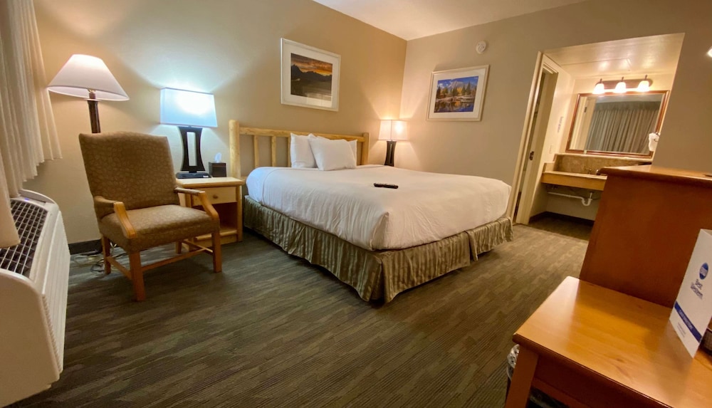 Best Western Sheridan Center 24/42