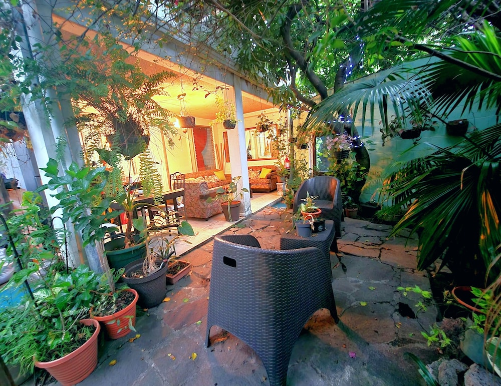 Alojamiento El Salvador Guest House 41/50