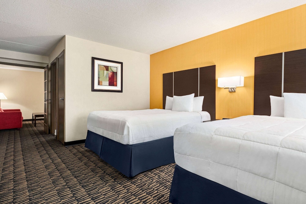 SUPERIOR, SUITE, 2 QUEEN BEDS