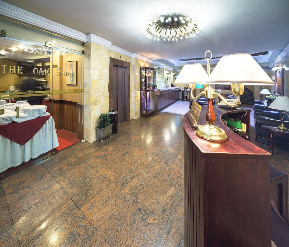 Ritz Apart Hotel 4/48