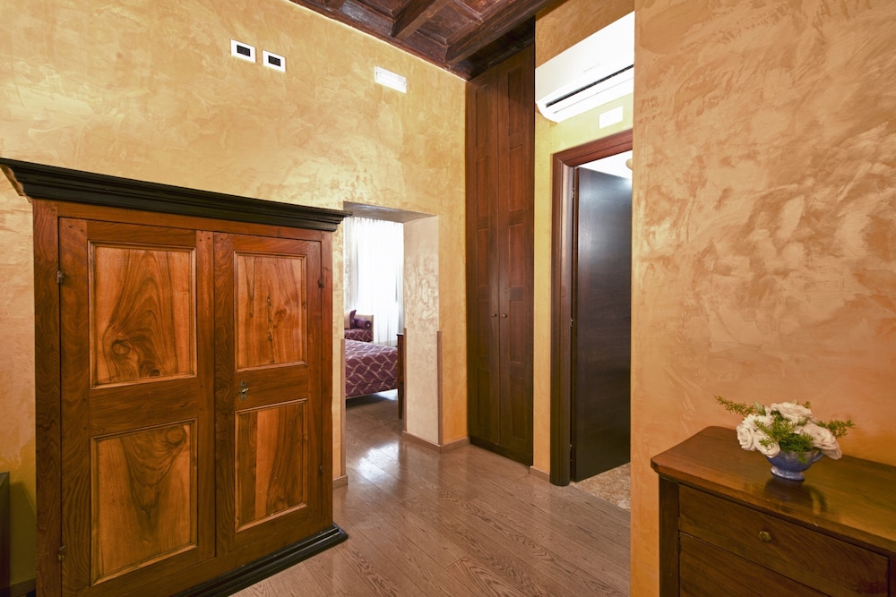 Relais Maddalena 50/50