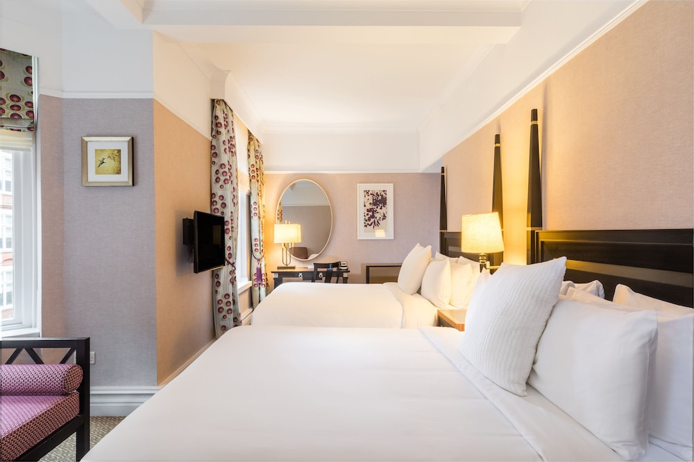 ST ERMINS HOTEL 10/41