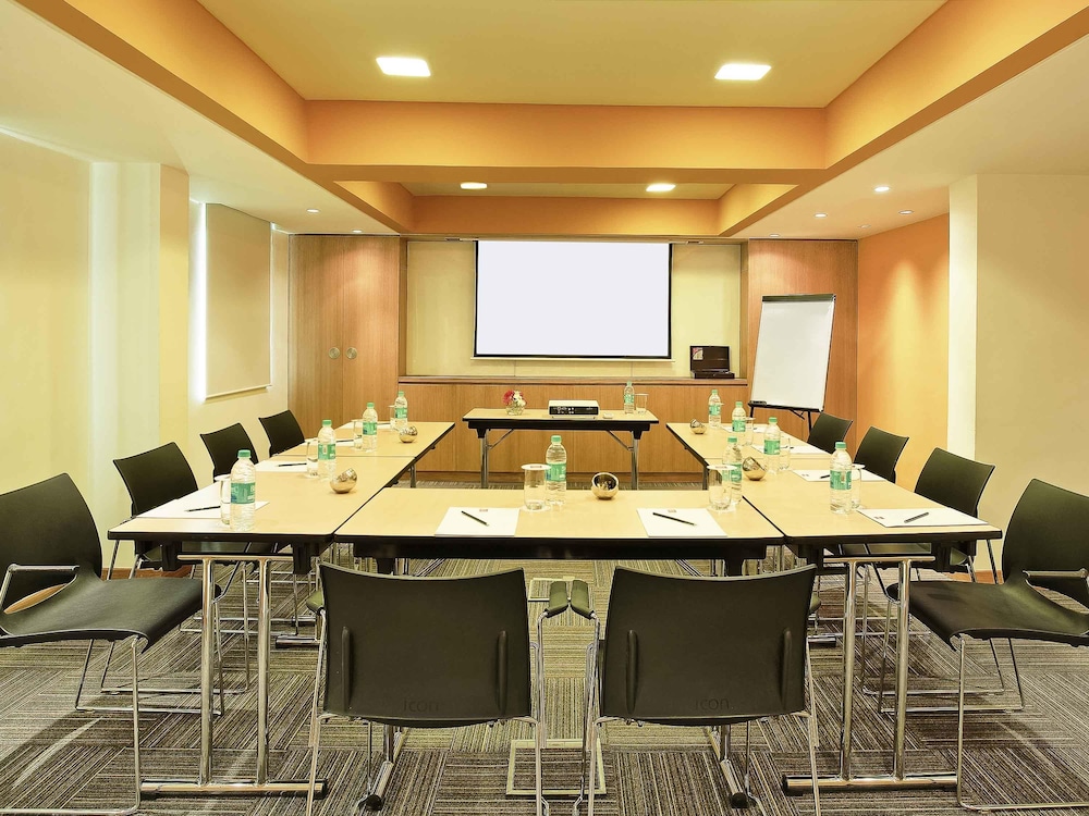 Ibis Bangalore City Center 56/71