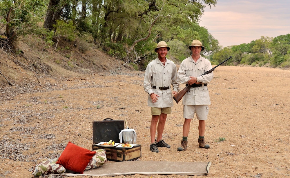 Hamilton Tented Camp 12/56