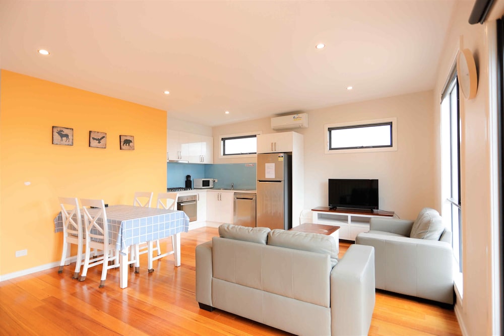 Apollo Bay Seal Apartments 20/33