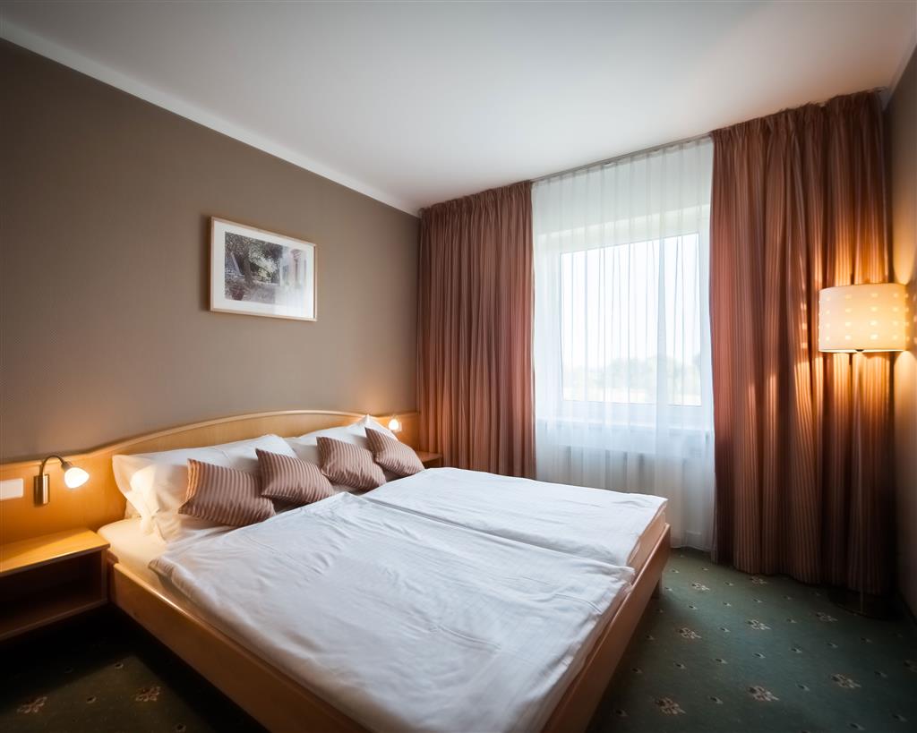 BEST WESTERN HOTEL PRACHARNA 12/30