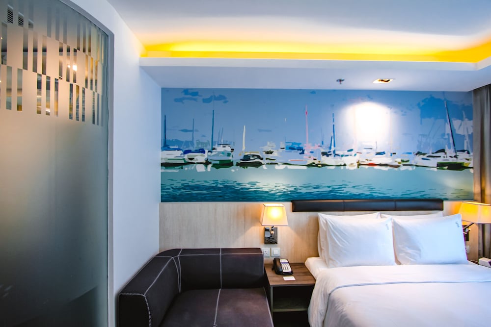 Holiday Inn Express Pattaya Central 25/80