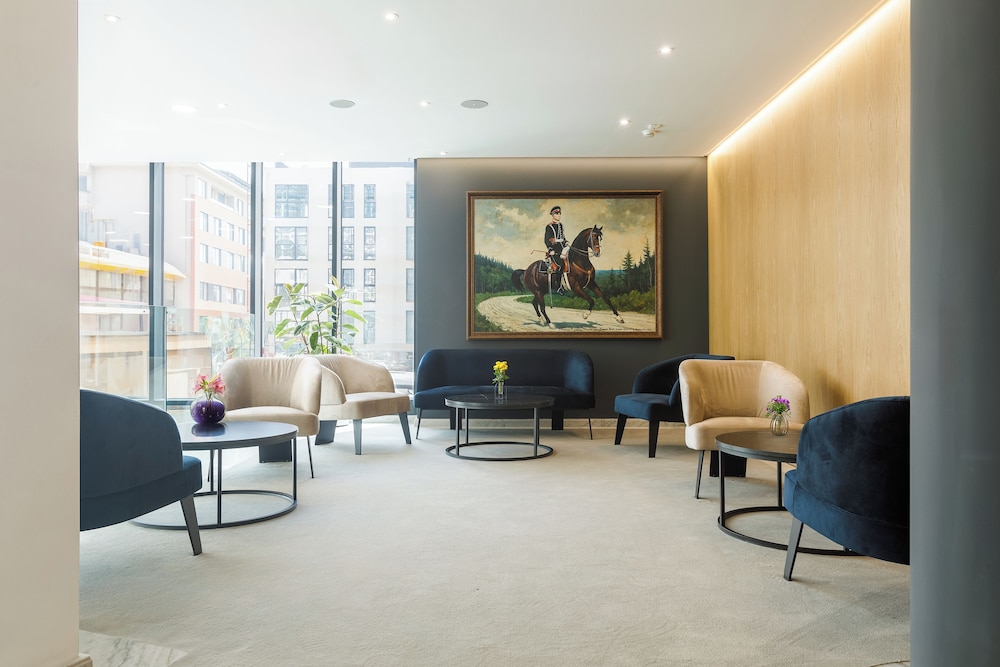 Blue Star Luxury Hotel 44/54