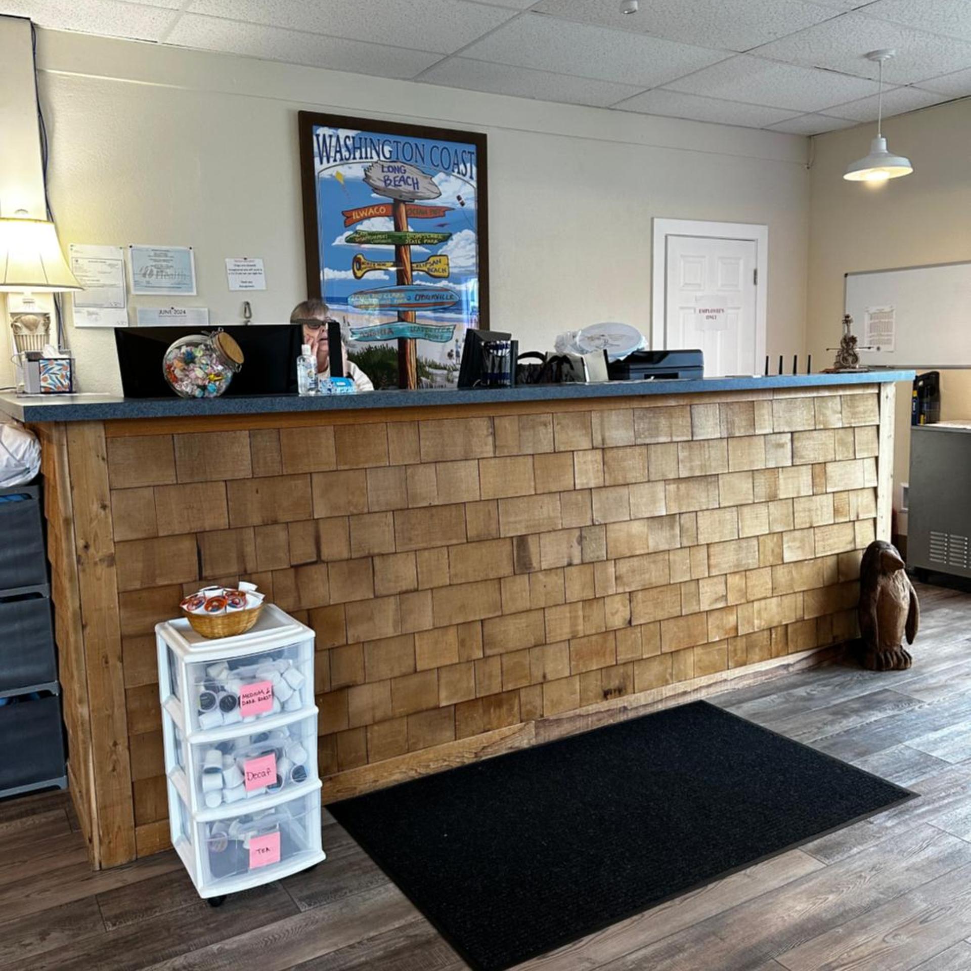 Coastal Inn & Suites 6/50