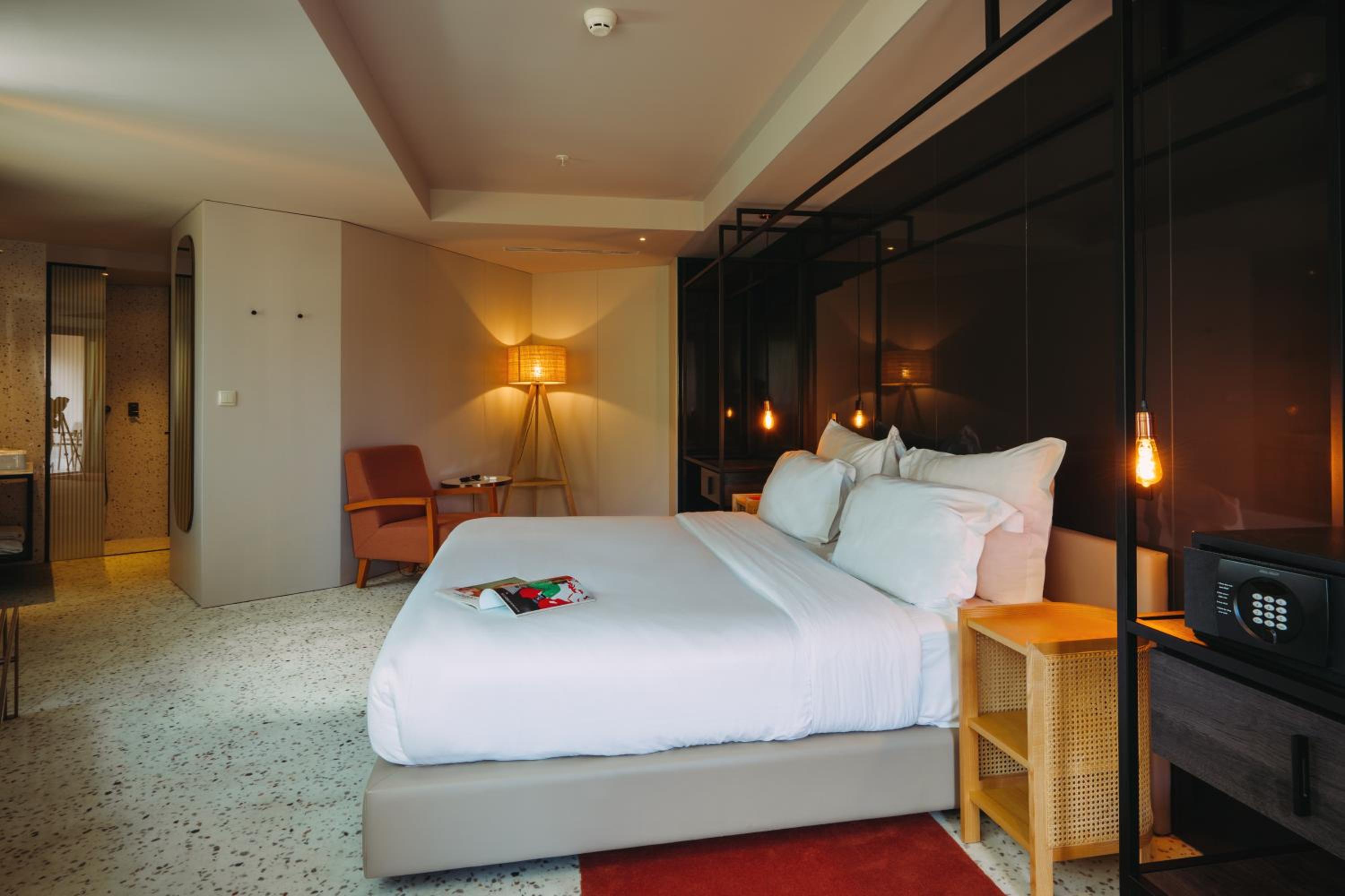City, Suite, Double Bed, Sofa