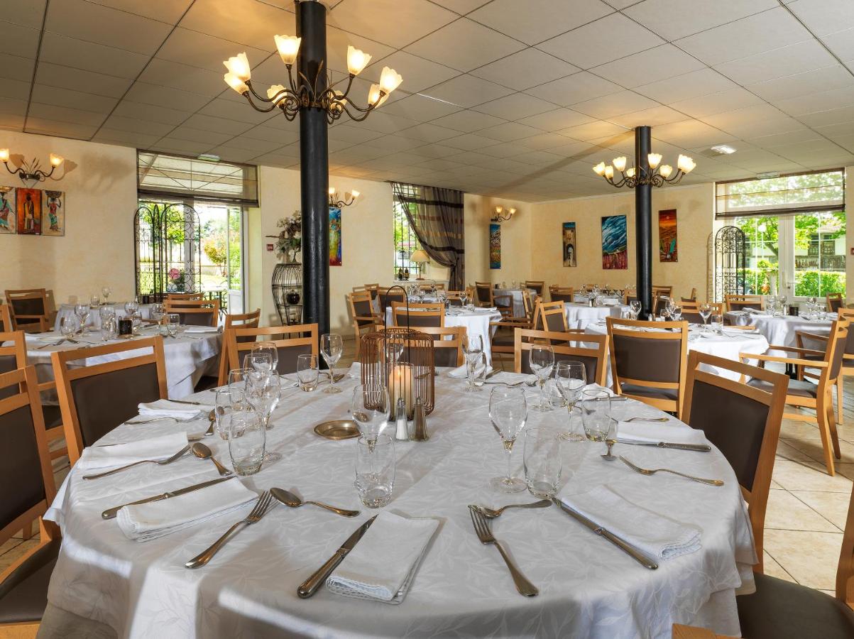 HOTEL LES MINOTIERS 10/17