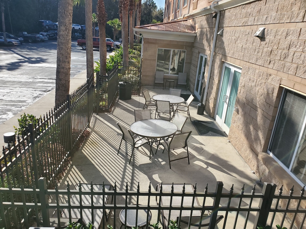 Holiday Inn Hotel And Suites Lake City 13/42