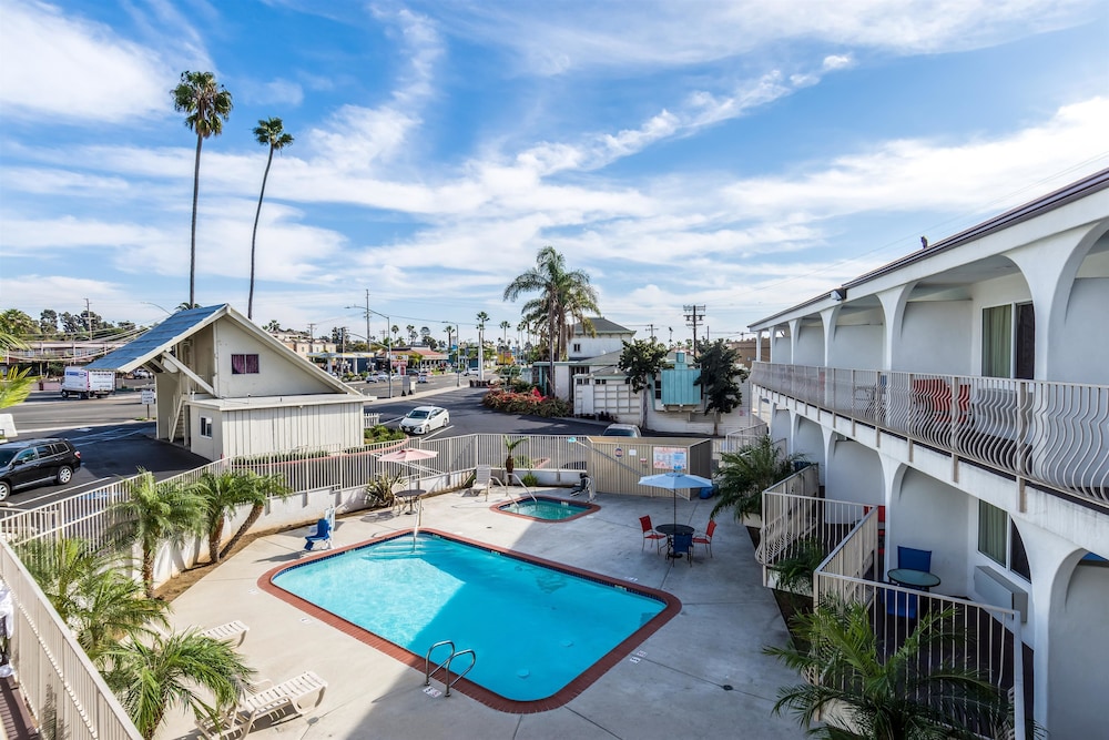 Motel6 Oceanside, CA - Marina 5/32