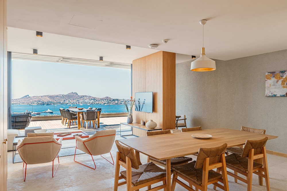 G Beyond Residences & Villas 32/50