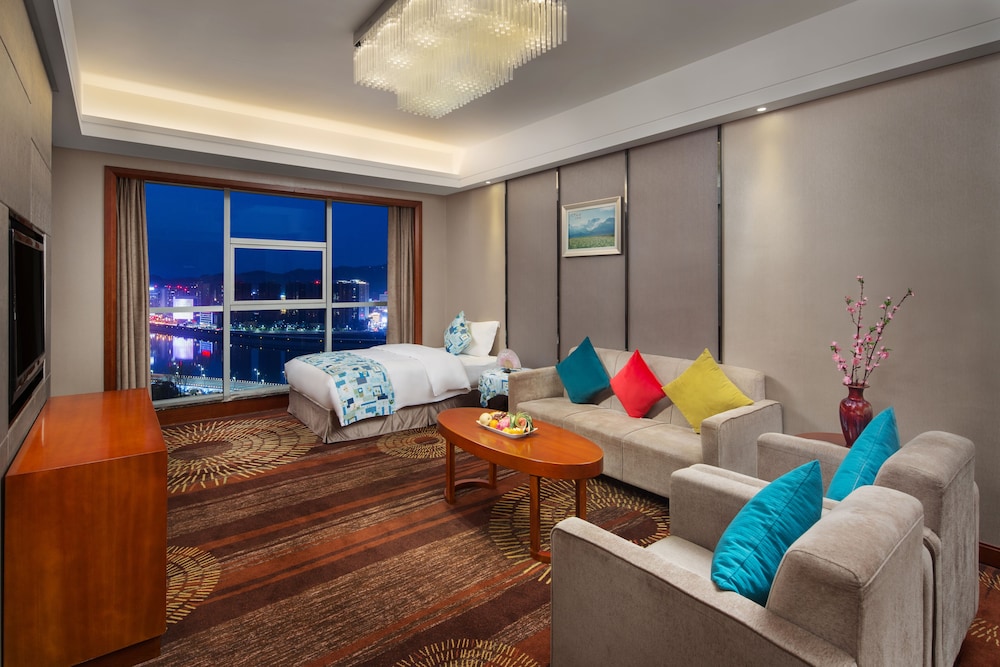 Zhangjiajie Huatian Hotel 46/62