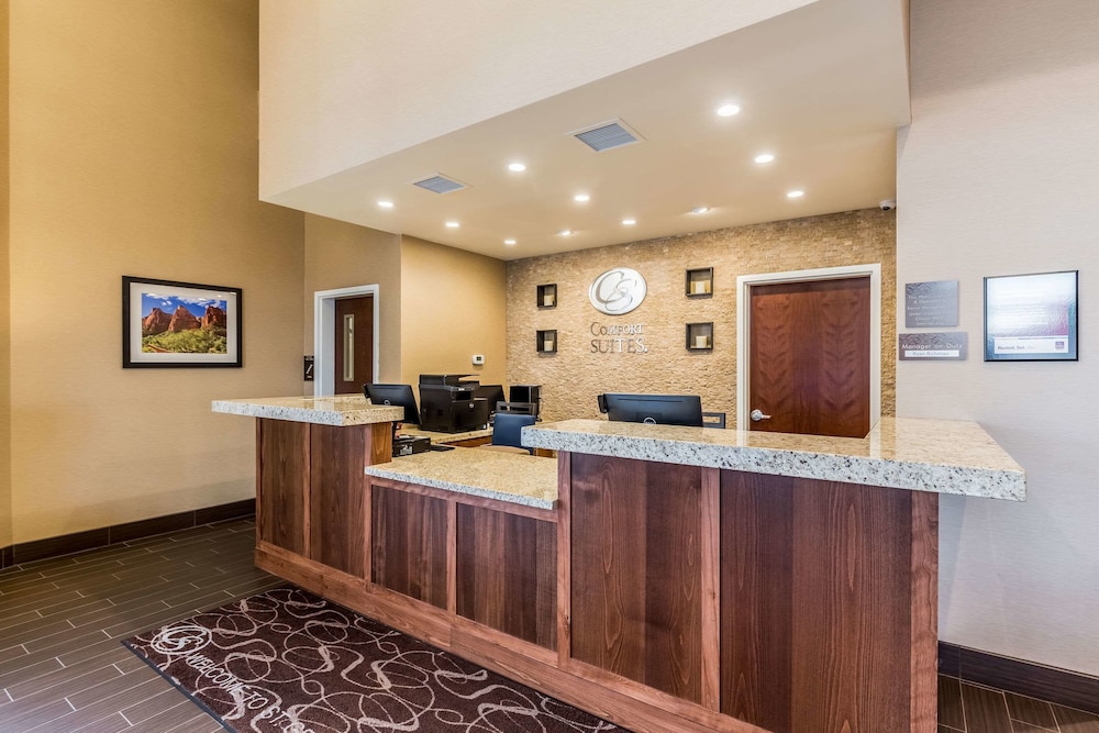 Comfort Suites St George - University Area 2/47