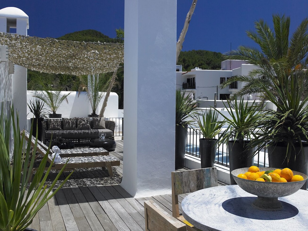 The Giri Residence Hotel & Spa 27/39