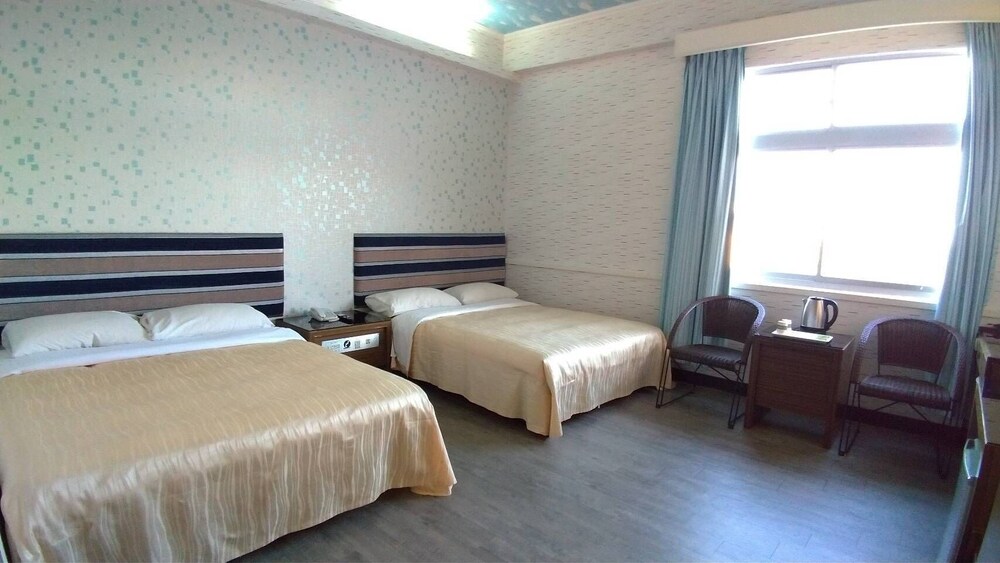 Toong Mao Kao-shang-ching Hotel 18/54