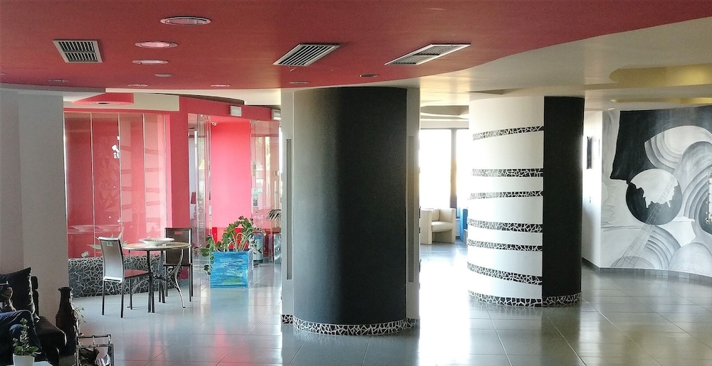 Tus hotel 14/50