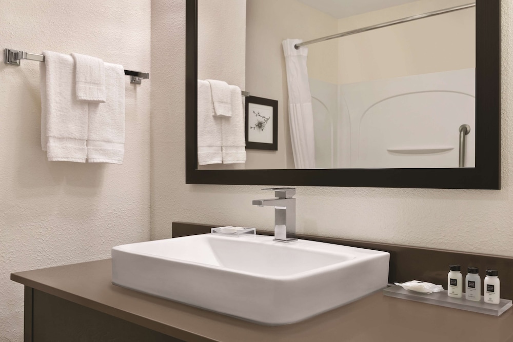 Country Inn & Suites by Radisson, Beavercreek-Dayton 19/45