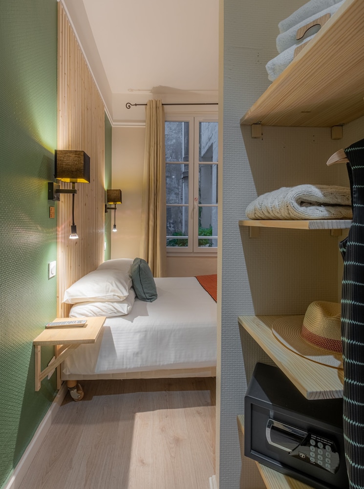 Hotel Madame 50/50