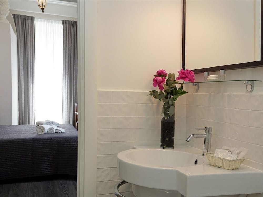 Residenza Cavour 32/65