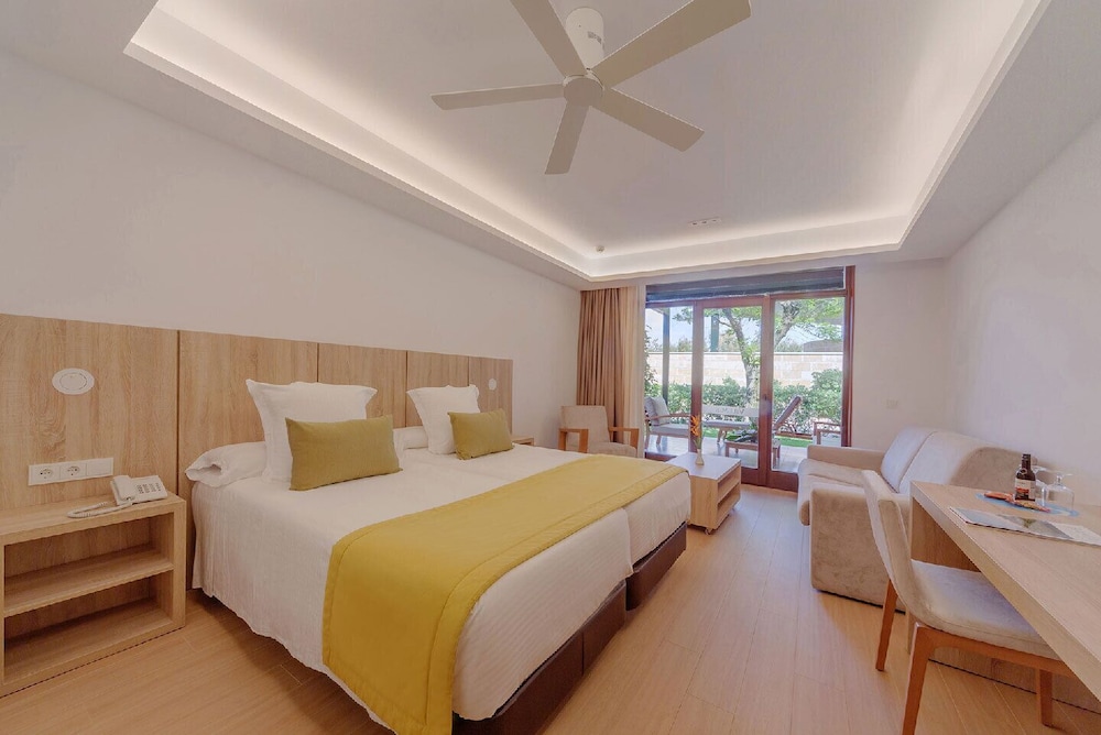 PortBlue Club Pollentia Resort and Spa 22/68