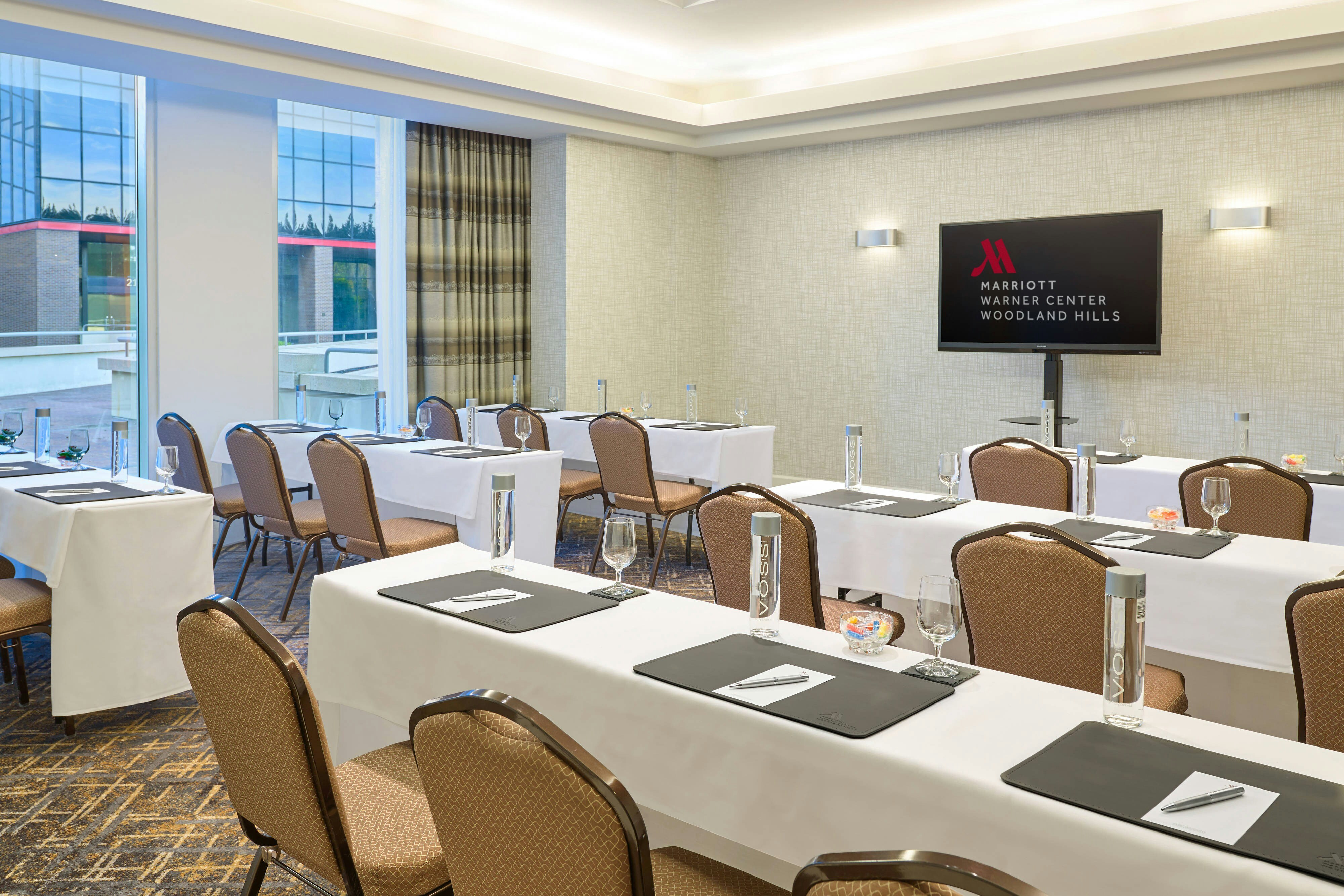 Warner Center Marriott Woodland Hills 17/25
