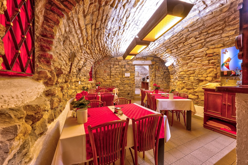 Betlem Club Hotel 58/64