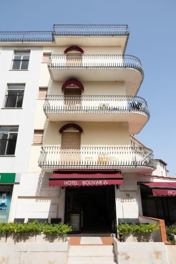 Hotel Bolivar 2/50