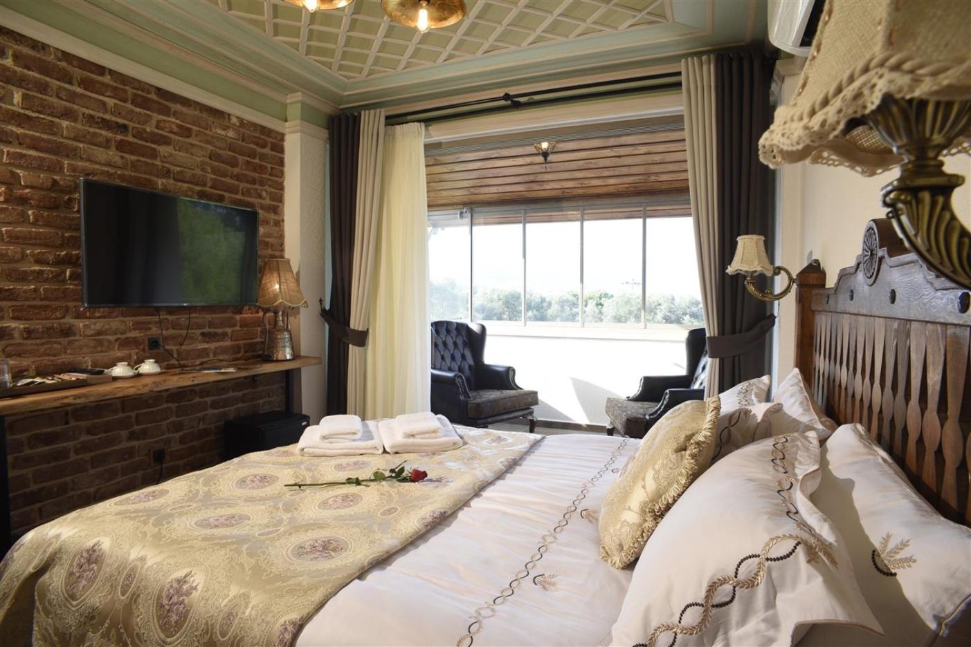 Ayse Hanim Konagi Urla (+12 Adult Only) 5/13