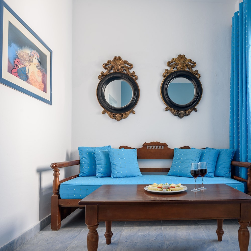 Alesahne Beach Hotel 52/74