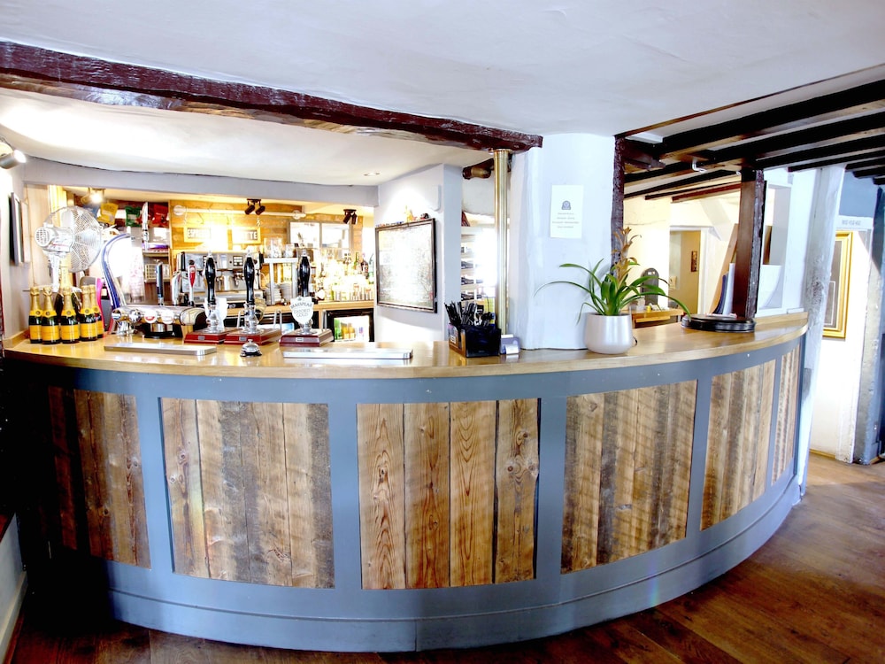 The White Hart 8/50