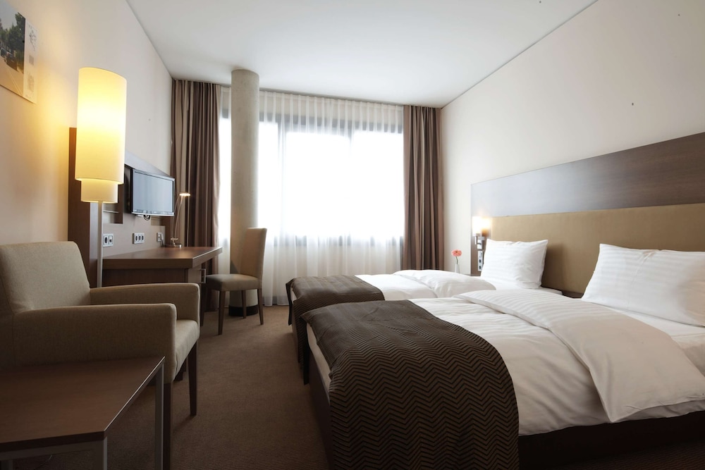 INTERCITYHOTEL MANNHEIM 18/40